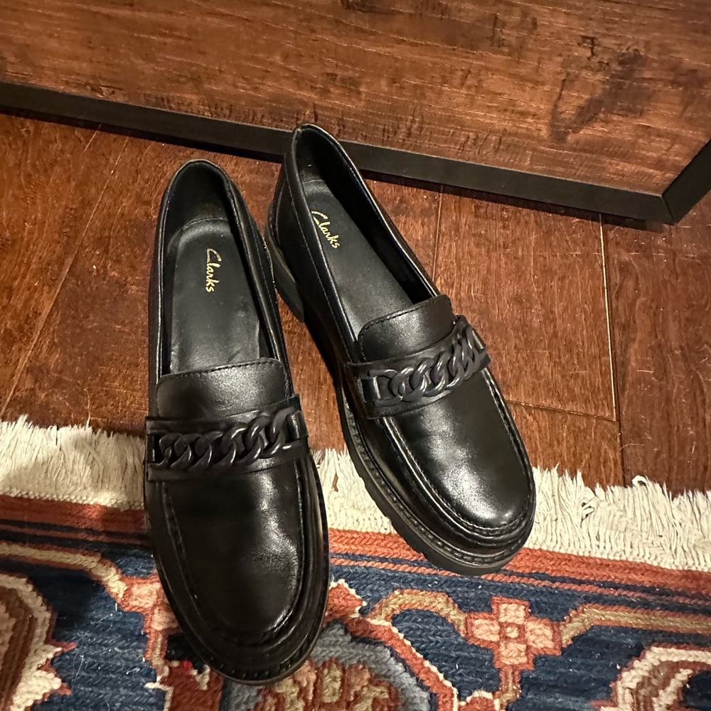 CLARKS - WOMENS ORIANNA EDGE SHOES - Picture 4 of 13
